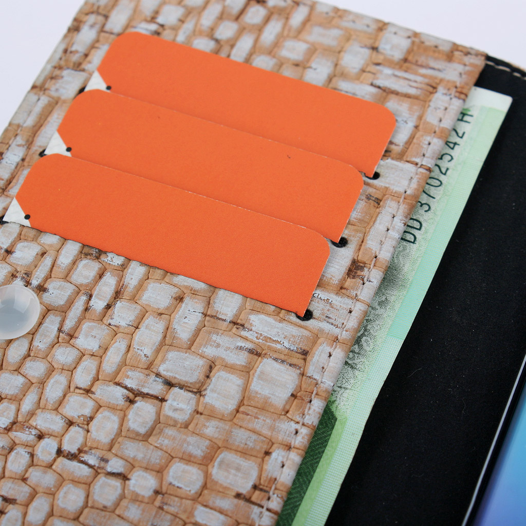 COPI Mobile Phone CaseVegetable Italy CORK Leather