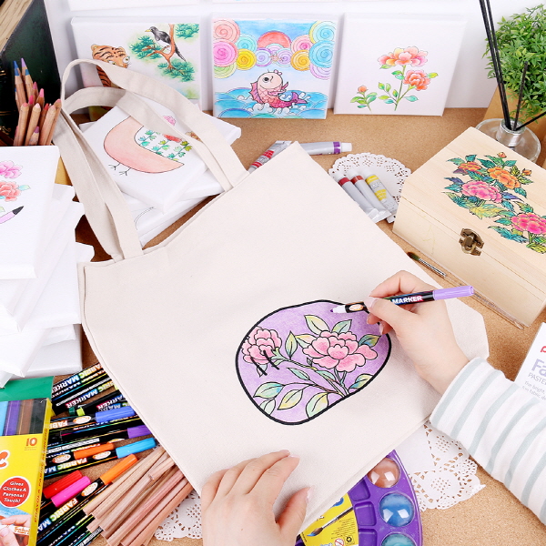 Making DIY Eco Bag with Kids
