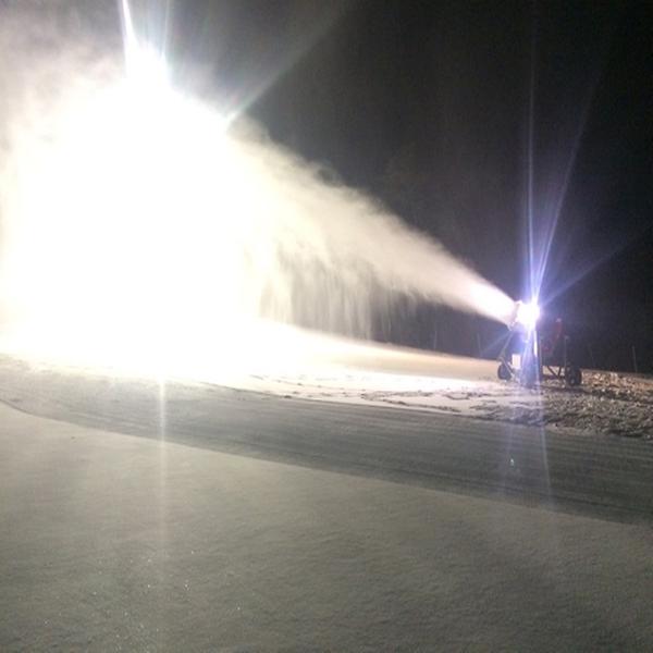 Snow gun