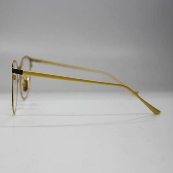 β ? titanium glasses