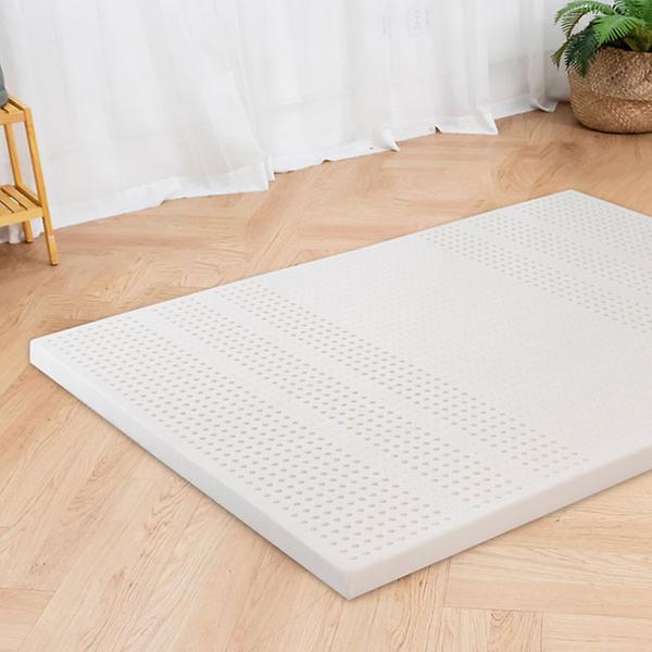 The latex features hundre