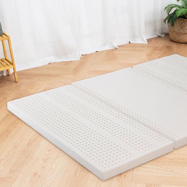 The latex features hundre