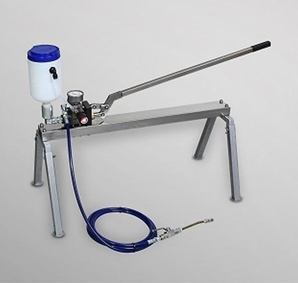 Double line manual pump