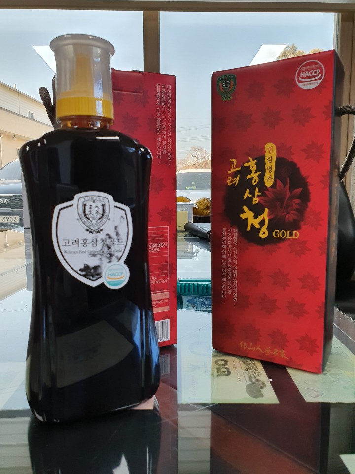 red ginseng fruitspreserved in honey