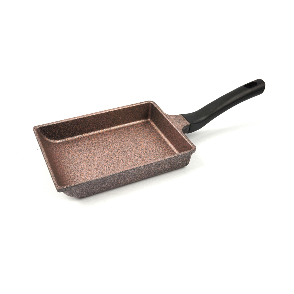egg pan with inoble coating both in and outside