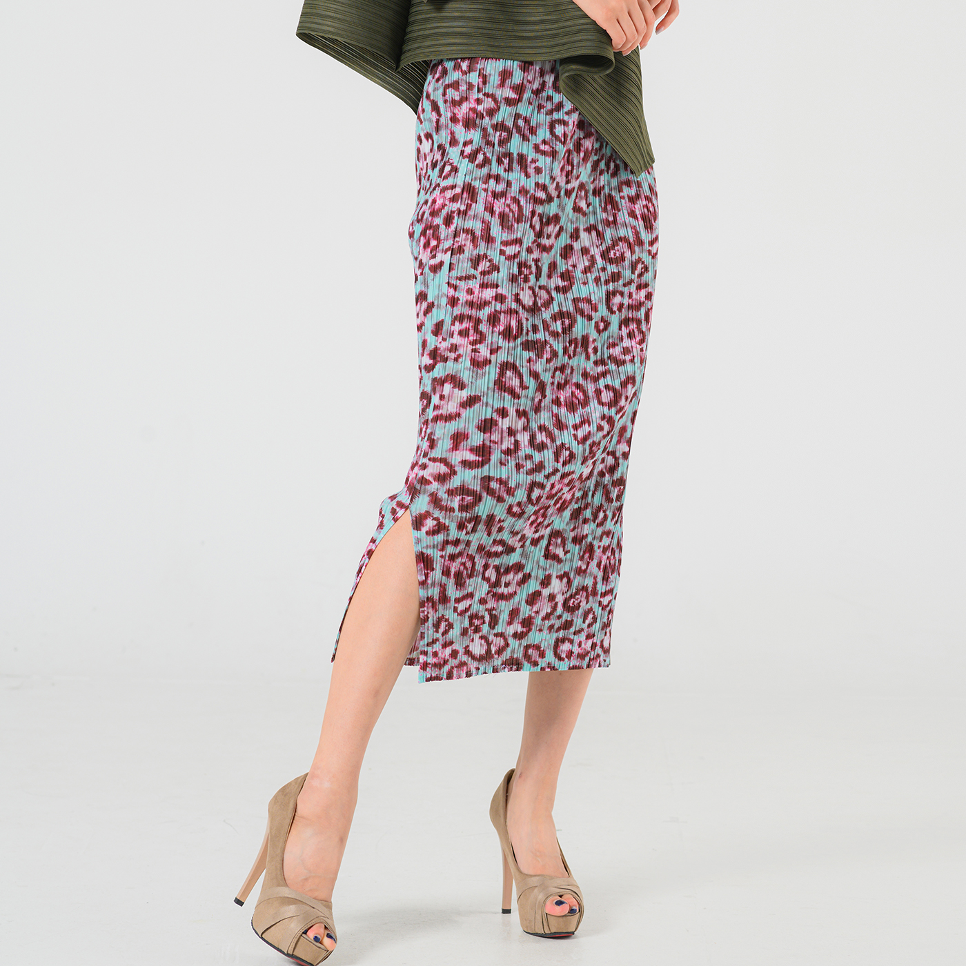 PLEATS skirt