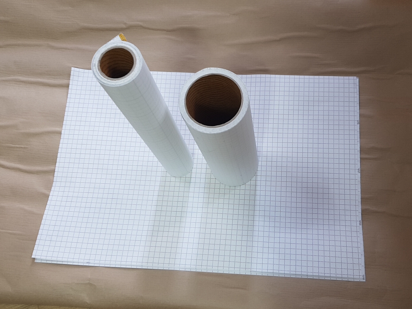  Two type , Roll  and  A4