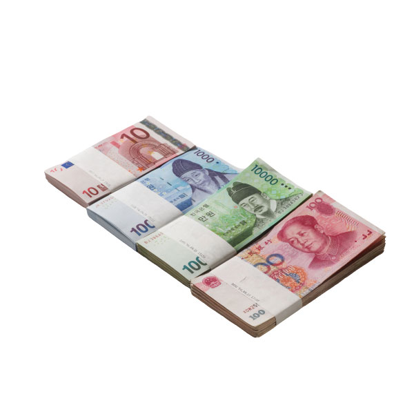 binding the 100pcs bills