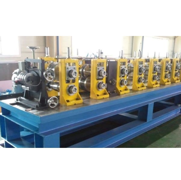 Rollforming machine