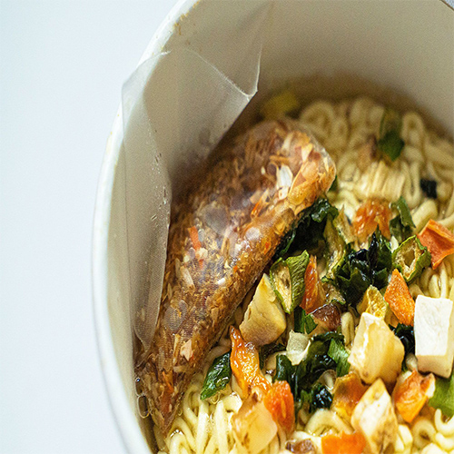 It has caught the taste of Jeju&`39;s red-banded lobster in tea bags.