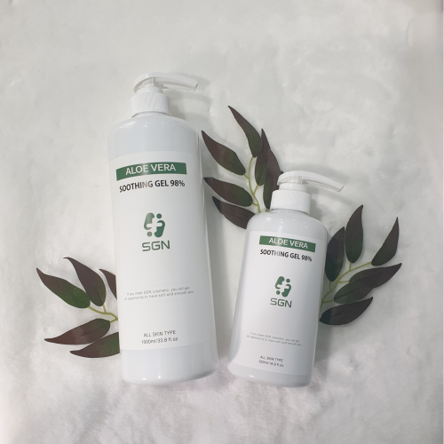Hydrates dry face and body for calming effects