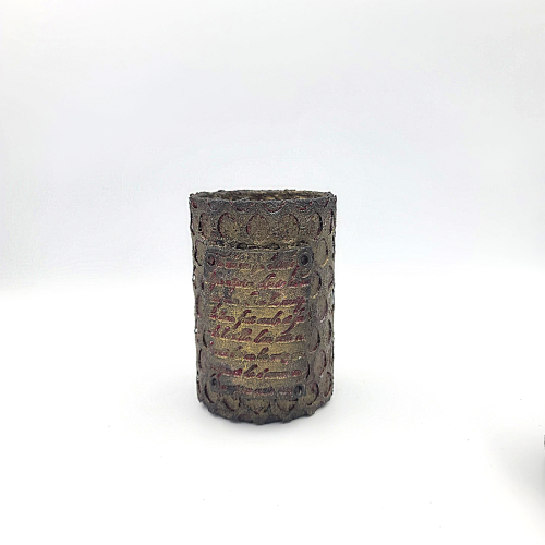 Interior accessories using household waste