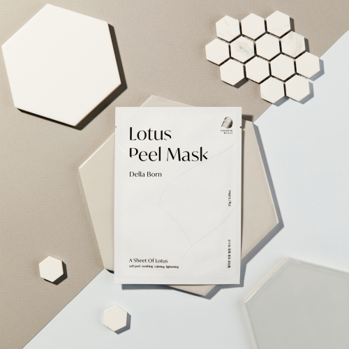 Della Born Lotus peel mask 