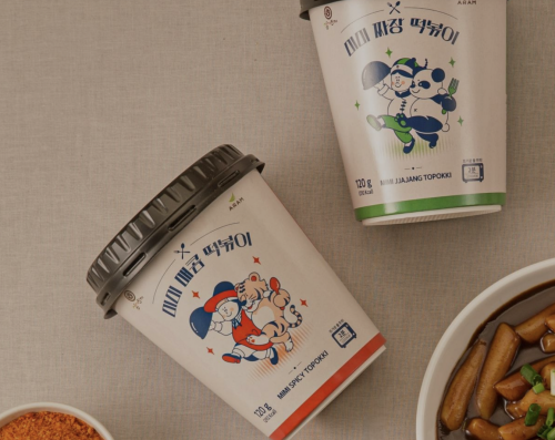 A Mimi Jjajang Topokki Salty and Sweet Rice Cake