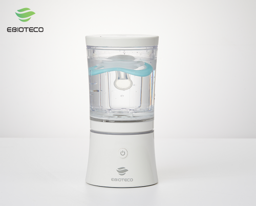 Intraoral appliance cleaner