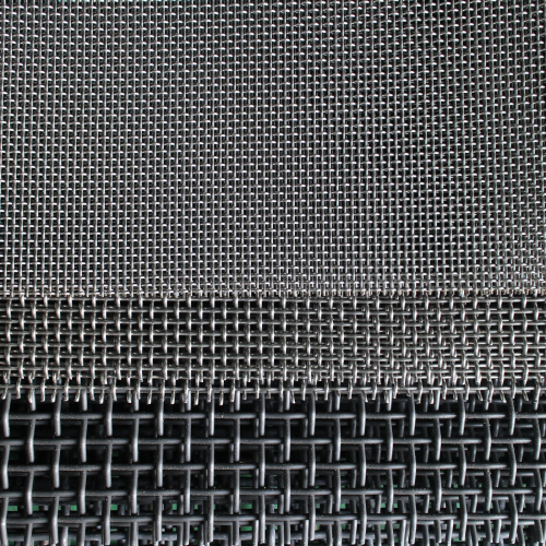 Screening of aggregates and sand by size