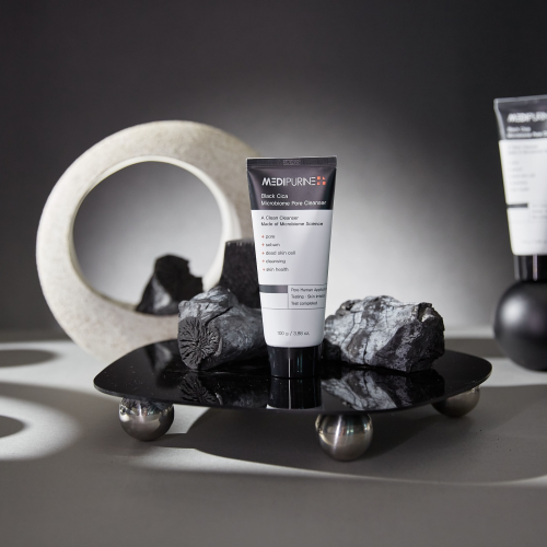 Black Cica Microbiome Pore Cleanser