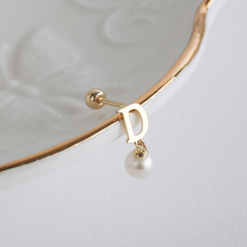 Drop Pearl Piercing