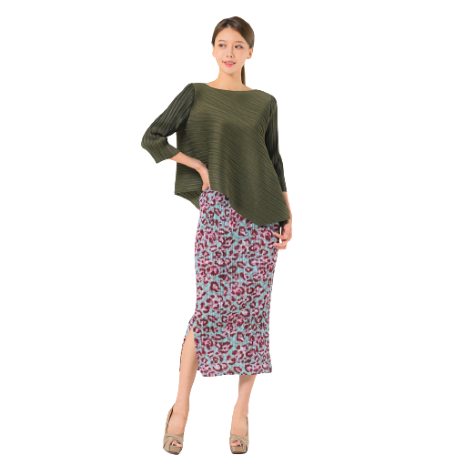Unbalancestyle PLEATS blouse