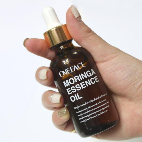 Moringa essence oil