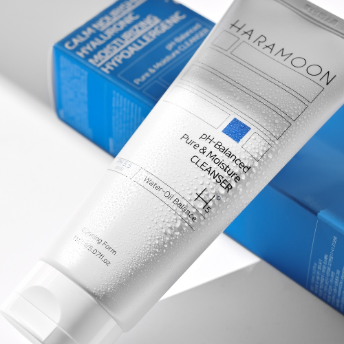 HARAMOON pHBalanced Pure  Moisture Cleanser