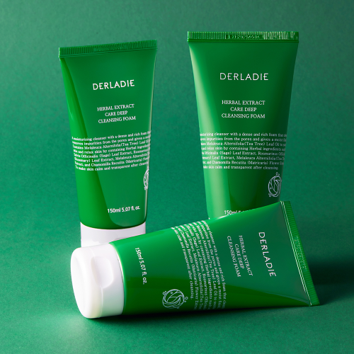 DERLADIE Herbal Extract Care Deep Cleansing Foam
