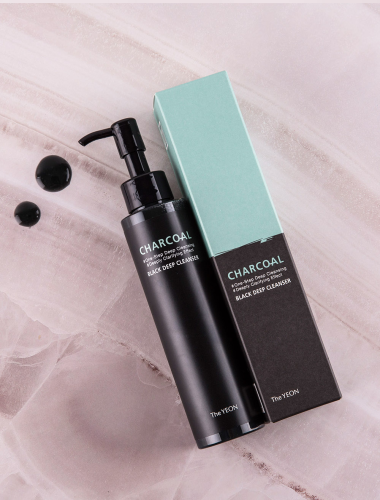 Clears the pores and filling the moisture instead
