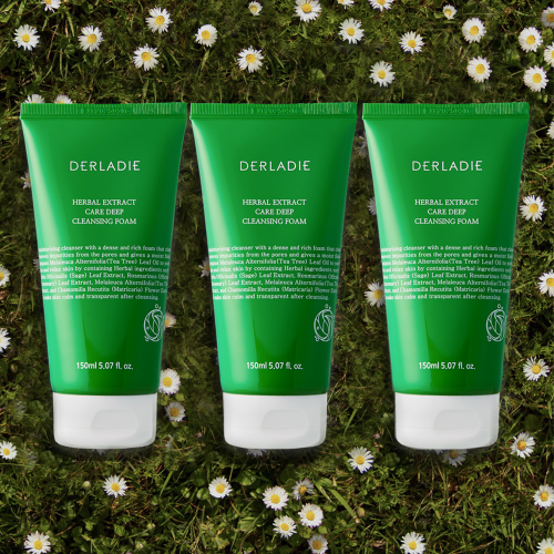 DERLADIE Herbal Extract Care Deep Cleansing Foam