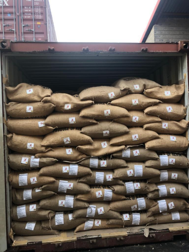 Pack 60kg each in a jute bag+grain pro.