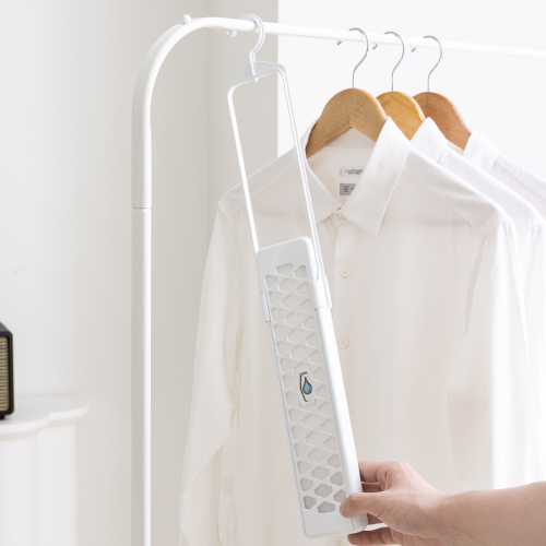 Masuri Hanging Silica Gel Reusable Dehumidifier Mo