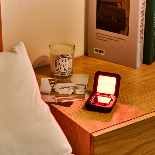 LED Skin Light Therapy Irradiation Device