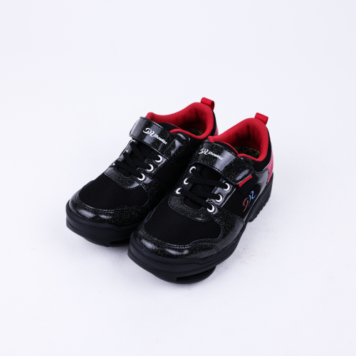 Rotating shoes that give you exercise just by walking