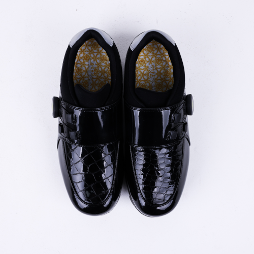 Rotating shoes that give you exercise just by walking