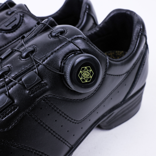 Rotating shoes that give you exercise just by walking