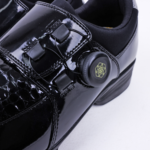 Rotating shoes that give you exercise just by walking