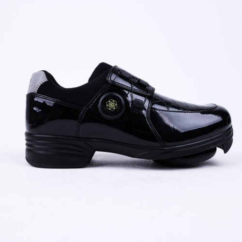 Rotating shoes that give you exercise just by walking