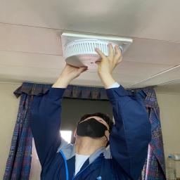 Installation of AERO SHIELD B2 at air outlet instead of current cover.