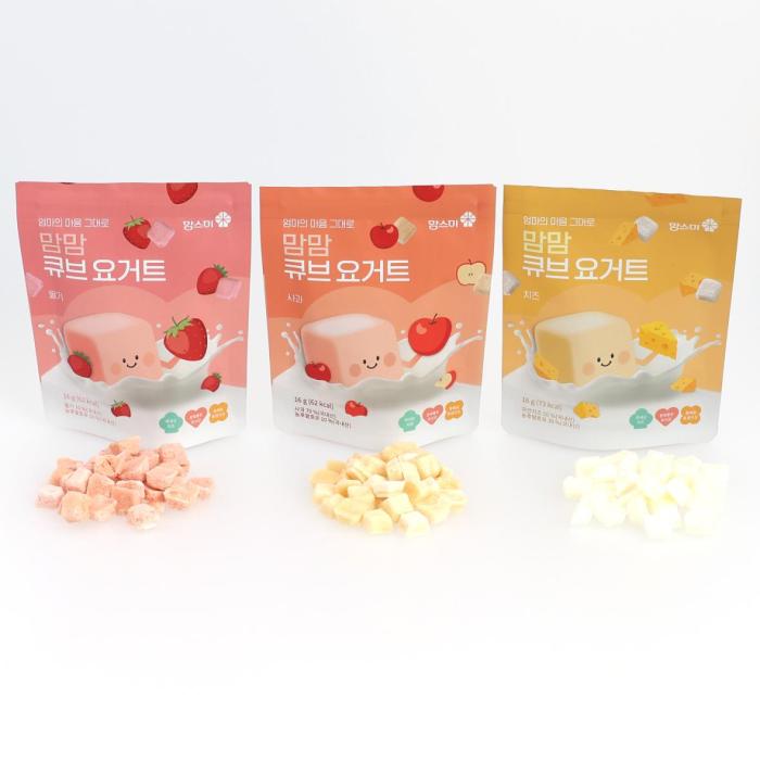 Mom Mom Cube Yogurt - Strawberries, Apples, Cheese