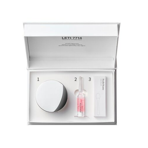 the kit with the cleanser, serum, and applicator