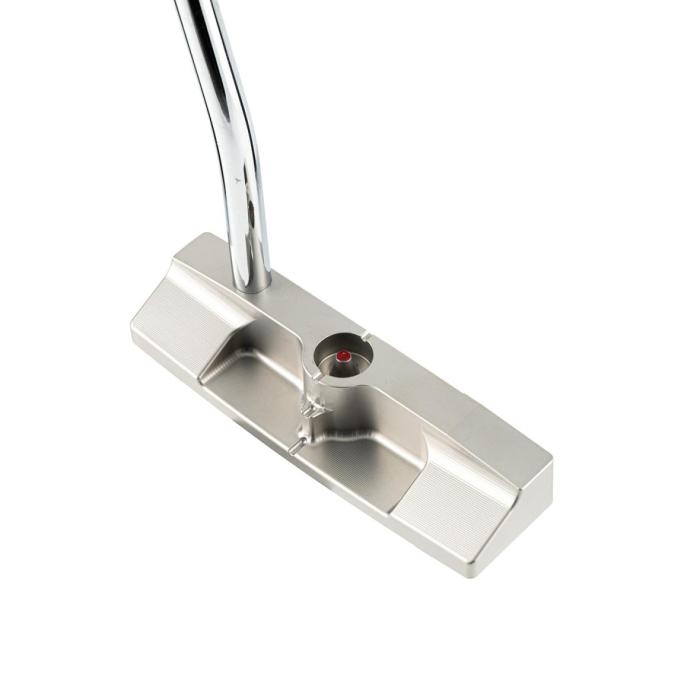 Our patented technology not only assists novices in hitting a more accurate putting but also brings consistency for experts to master the vital skill of minimizing the number of strokes.