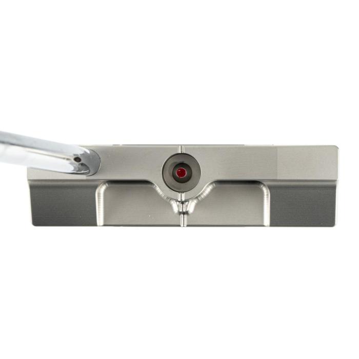Ensure the 3D plate impact line and cavity hole in the head are in a straight line, made in cascading design. Confirm the vertical alignment of the eyes and the ball to maintain the proper setup with consistency, maximizing your putting accuracy as a result.