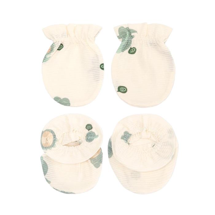 the four different sizes of the organic cotton muslin cloths