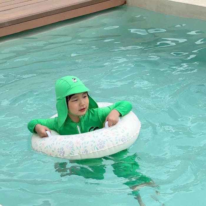 'Swimmabebe' Sugnature Neonade Rashguard GreenApple