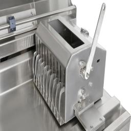 Manual fork operation is available