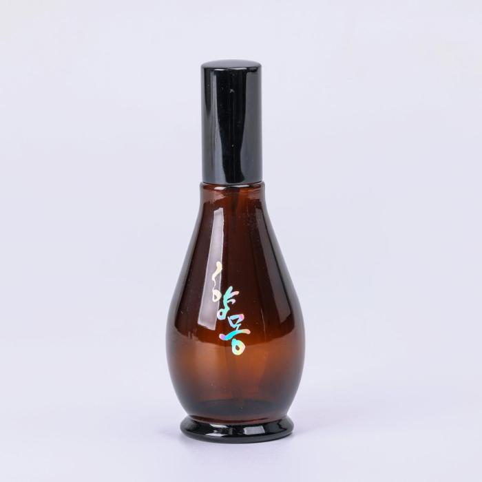 Hyangmong perfume bottle : The flavor of Korean culture: Hyangmong fragrance