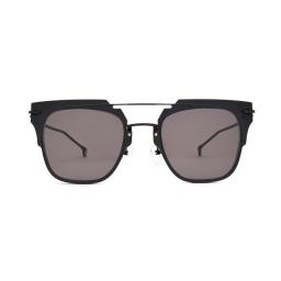 black aviator sunglasses