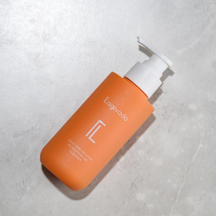 Excellent for cleansing the face and provides moisturizing effect