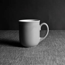 This is a traditional Korean coffee cup made from clay and baked at high temperatures.

Name - Modern Mug
Material – ceramic
Size –    8.0cm x H8.5cm(280ml)
               8.7cm x H8.5cm(410ml)
               9.5cm x H10.5cm(480ml) 
Color – Gray