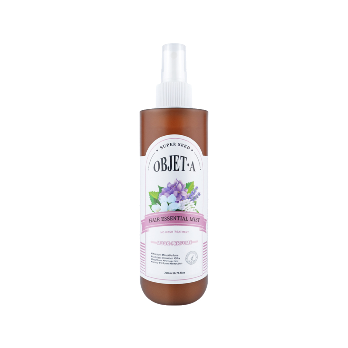 The warm and pure scent of musk spreads gently to create a comfortable atmosphere.