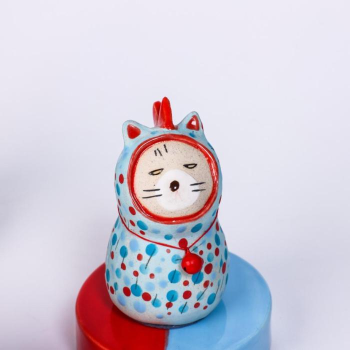 GaGa Cat : Ceramic figurine of a cat dressed in a panda & dragon outfit